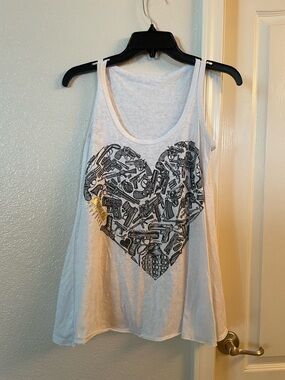Y2k Lauren Moshi White Graphic Heart Tank Top